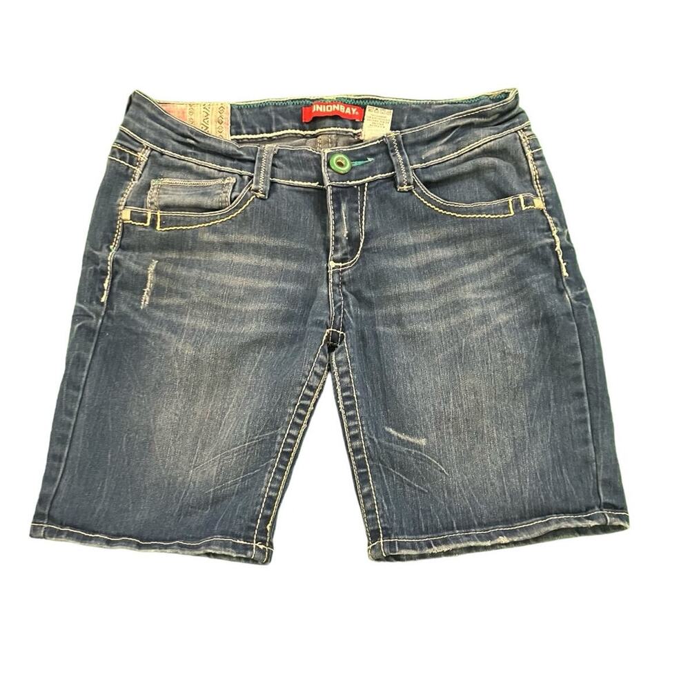 Unionbay Denim Stretch 8.5" Inseam Jean Back Embroiderd Detail Shorts SZ 7
